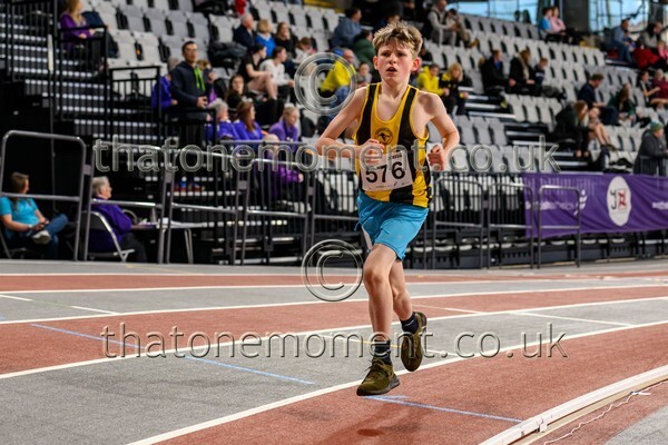 AgeInd25SAT-911394 - Track Male