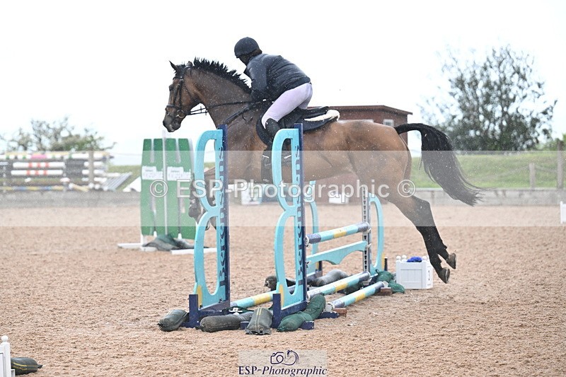260513B-094049-00037 - Cls 1 Clear Round