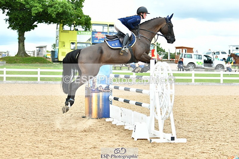 230721A-143613-06998 - Cls 22, 1 Star Gold 1.30m