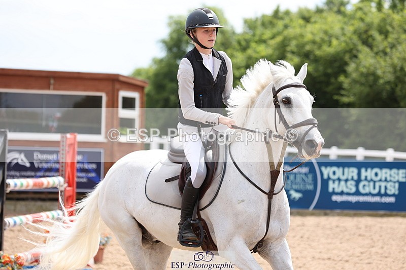 240630A-153138-14772 - Cls 33 Foxhunter and 1.10m Open