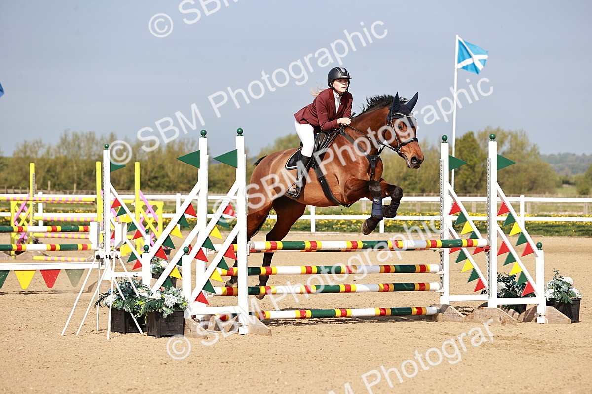  - Class 21 - Senior British Novice - 90cm