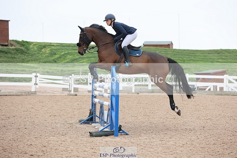 241101A-114606-01483 - FRI Cls 5 Newcomers and 1.10m Open