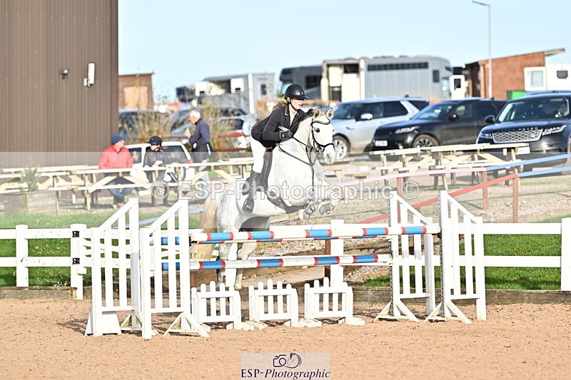 241113A-142026-00854 - Cls 05A&B Snr Fox & 1.20m Open