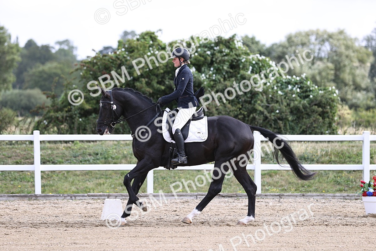 SBM_015422 - Class 14 - Novice 23 - 9.05-10.08