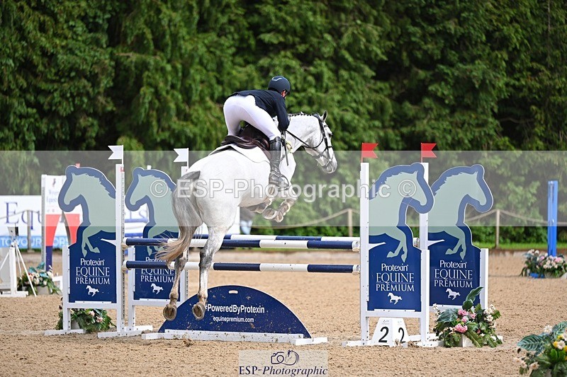 240526-154419-25074 - 207-IE_MR_MCGREGOR-Will_Furlong