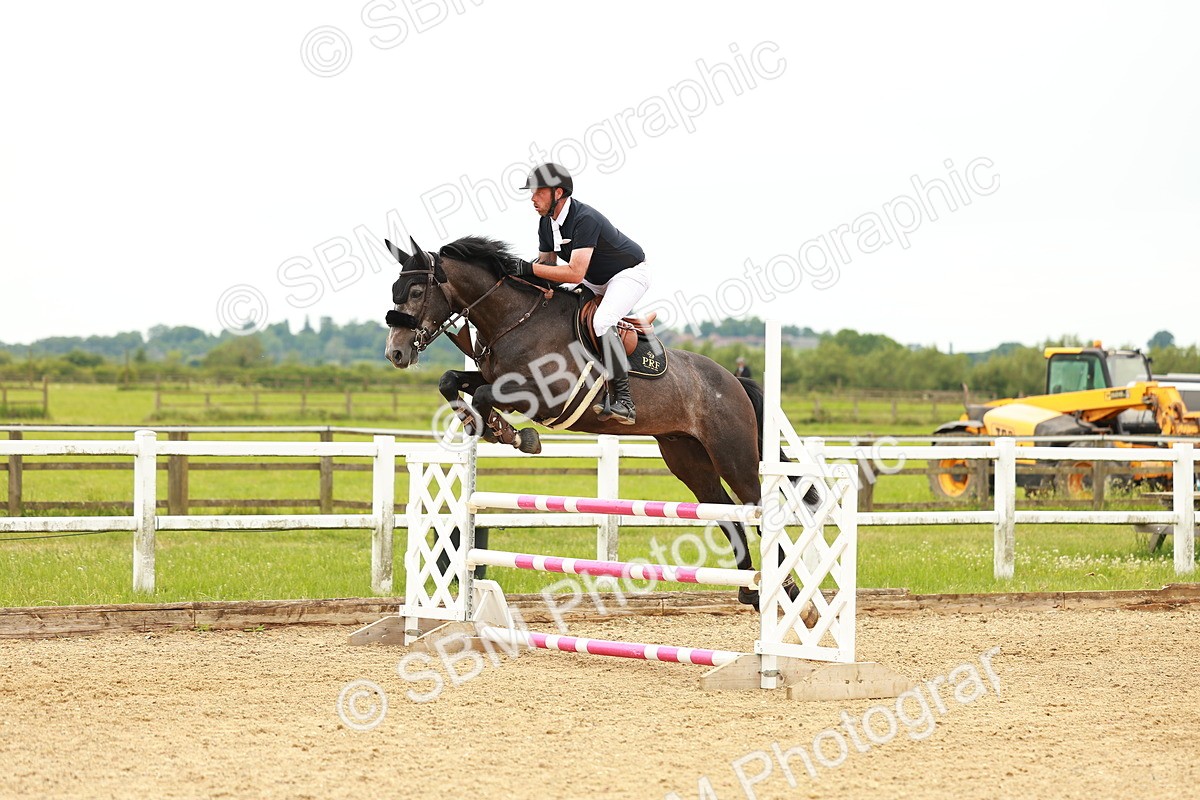 SBM_001663 - Class 3 - Senior Discovery - 1.00m