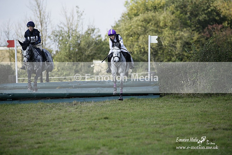  WWHT 171021 3540 - Intermediate Pairs (0.90m)  17/10/21