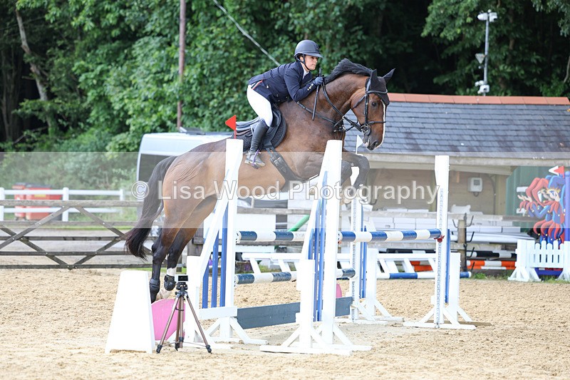 3E7A4176 - Class 7: Senior Newcomers/1.10m open