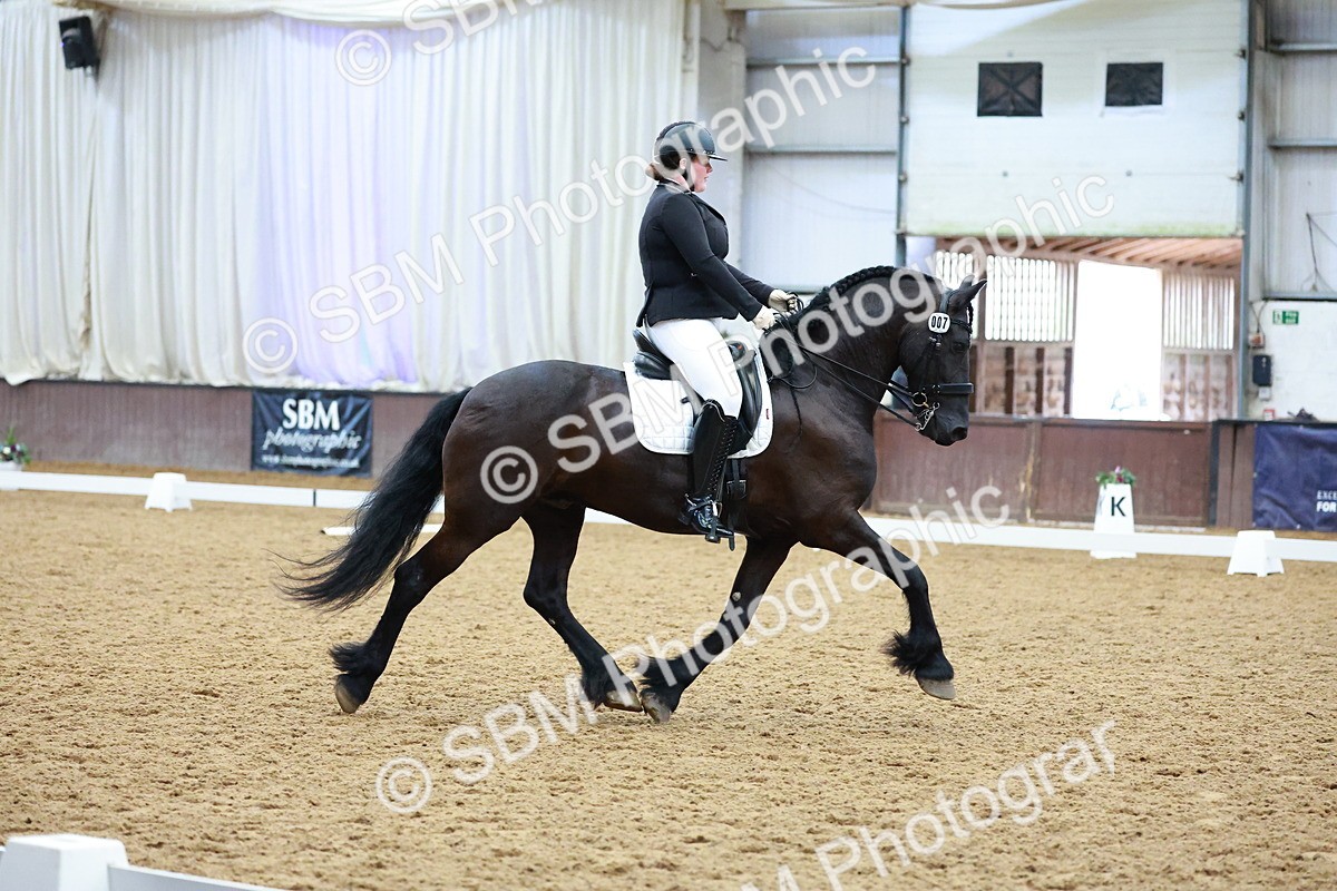SBM_004034 - Class 12 - E2 Championship - 14.50-15.53
