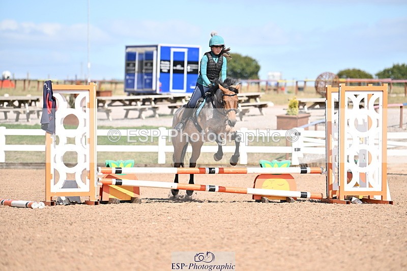 250821B-153115-00562 - Group B - Danielle