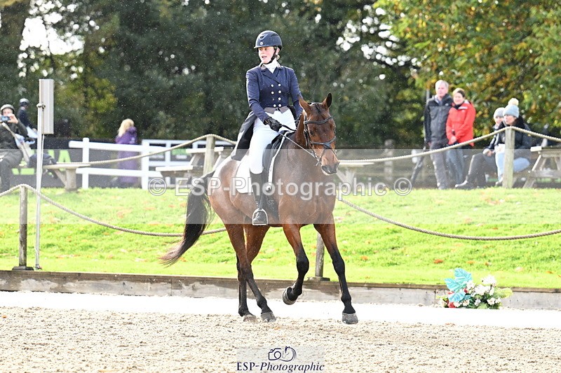 251023A-145732-05636 - B-158-Hannah.Hobhouse