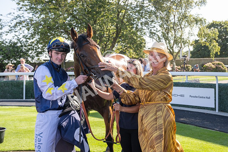 120826-Race 5-Ciao Capo-7772 - Race 5 16.15pm Cayenne Electric At Porsche Centre Hull Handicap
