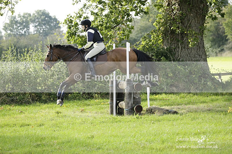  WWHT 171021 3136 - Intermediate (0.90m)  17/10/21