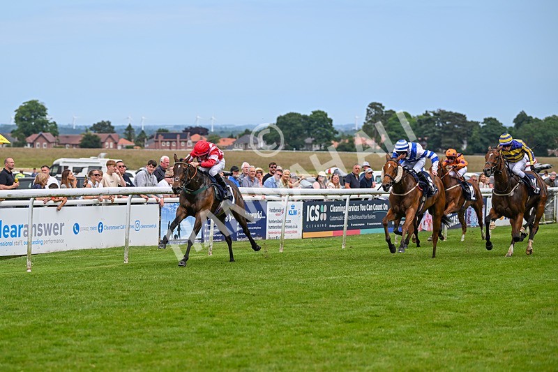 250624-Race 1-Lady Bouquet-5004 - Race 1