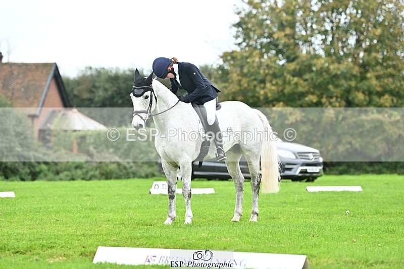 241024-123220-02771 - 326-Eloise.Hawtin-TULLIBARDS.CLONEENAGH.TED