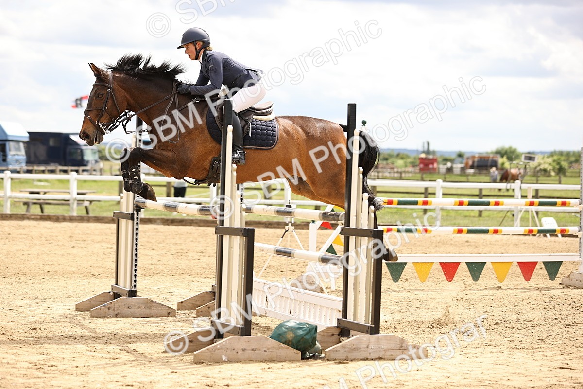 SBM_003363 - Class 11 - Senior Newcomers - 1.10m