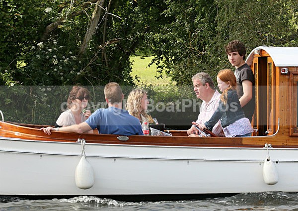 120701 WAVENEY WT7A4515 - HENLEY ROYAL REGATTA - Sunday 1st July 2012