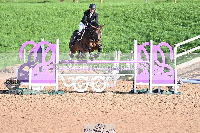 231014A-104239-04190 - Cls 18 Newcomers & 1.10m Open