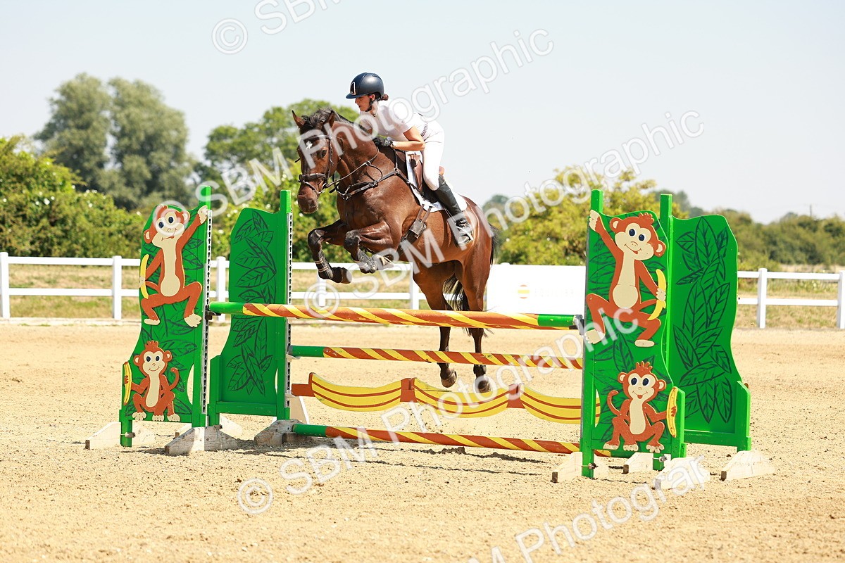 SBM_001508 - Class 4 - Senior Newcomers - 1.10m