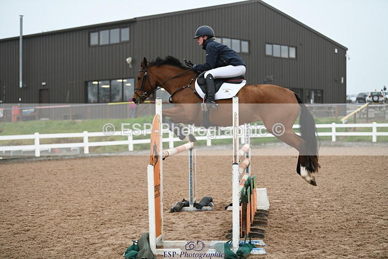 241103A-103309-07494 - SUN Cls 21 Snr Newcomers and 1.10m Open