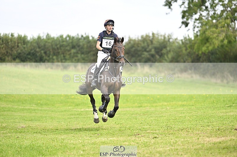 240831A-124145-02331 - 016-Max.Forster-FLO.CORMINT