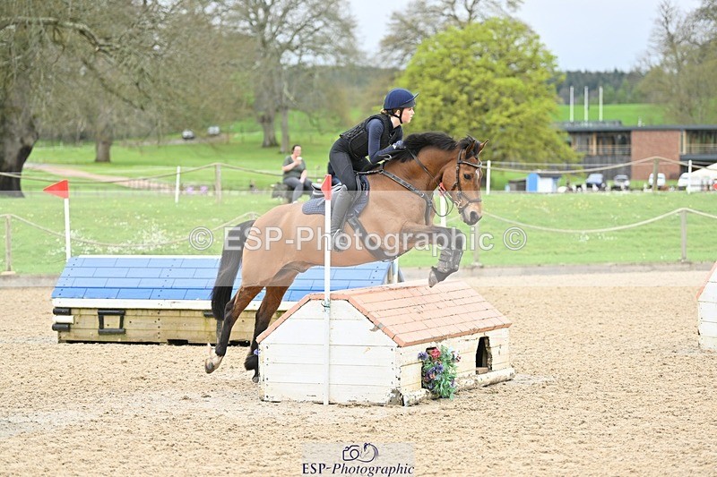 240411-120631-01184 - Group 4 XC