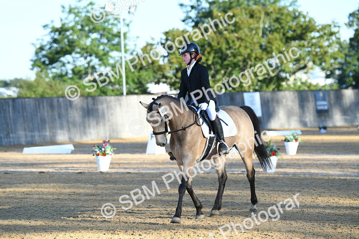 SBM_14314 - D4 - Small Tour Championship - Intro B