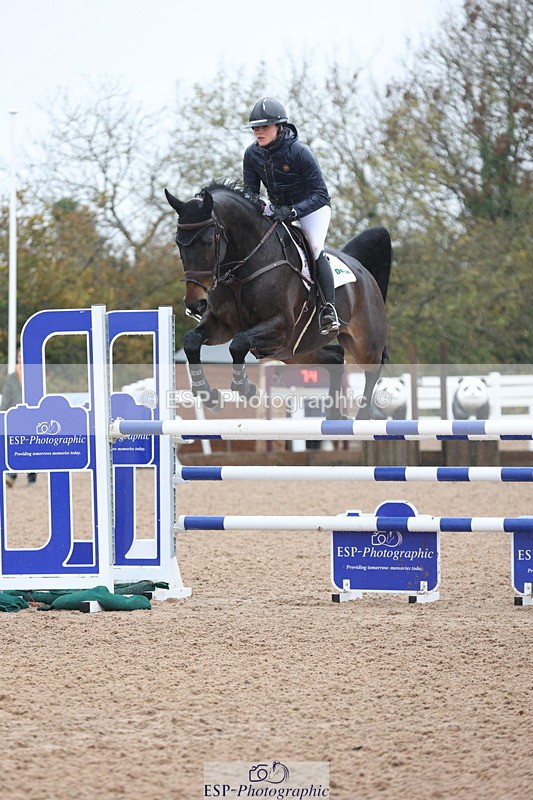 231112A-131608-04363 - Cls 20 Newcomers & 1.10m Open