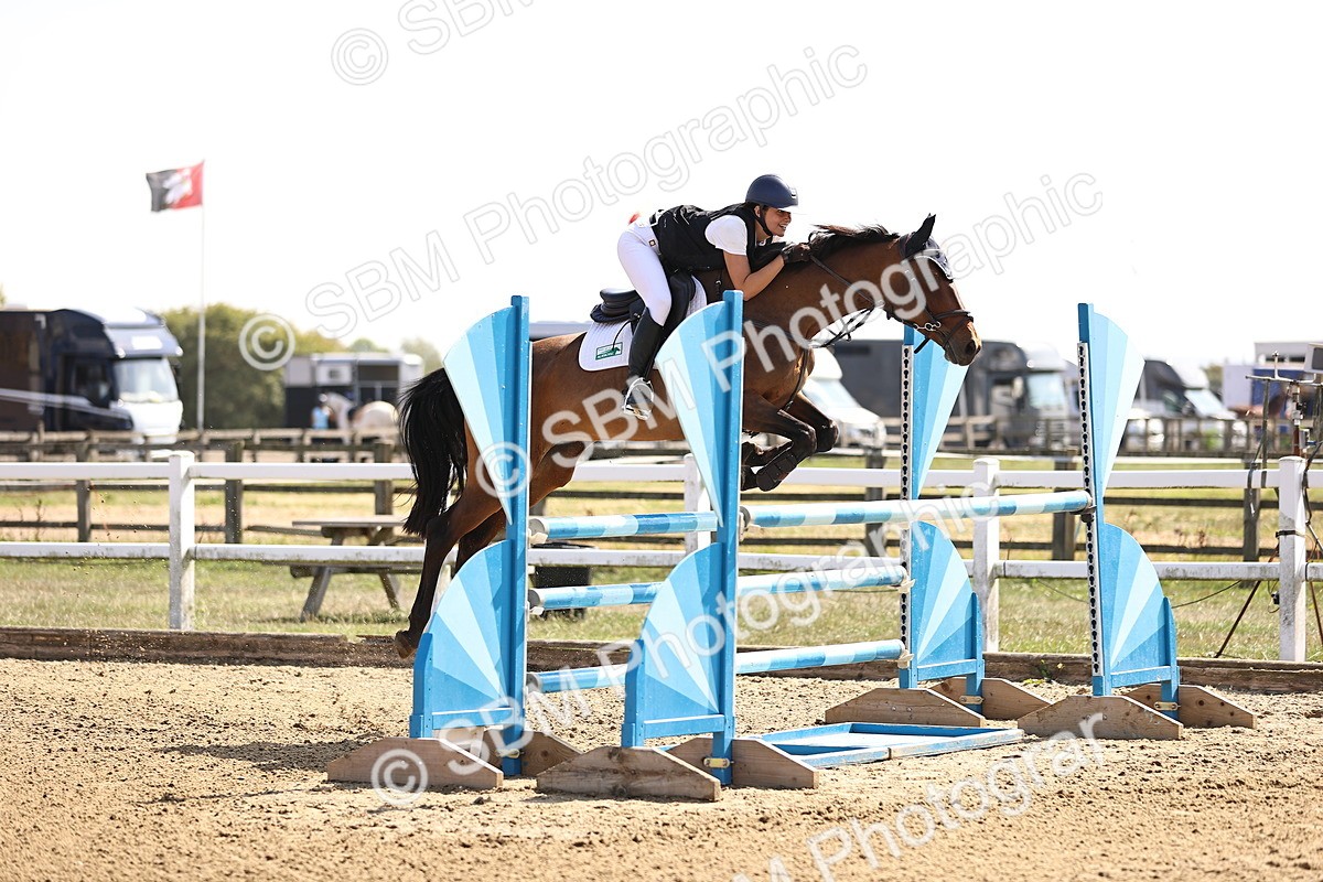 SBM_006860 - Class 13 - Senior Newcomers - 1.10m