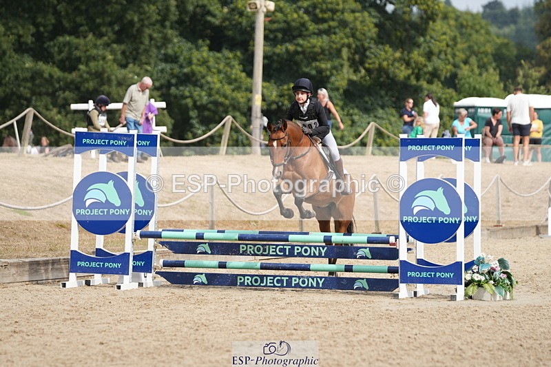 250824A-104341-34871 - 2002-Florence.Dovey-Moneyhills.Pageant