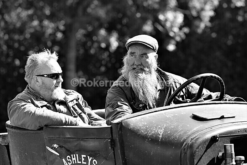 Pete Wilson 29-8-20-321 - Vintage Hot Rod Association