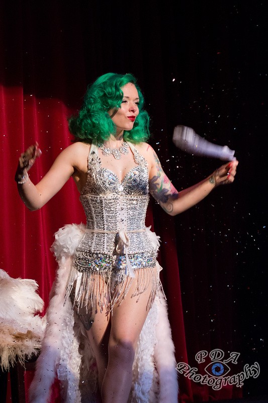58 Bruise Violet, Burlesque