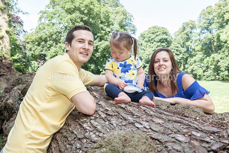 6SKJ0047 - Kelly and Family.