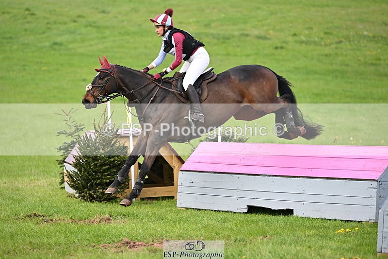 250419-173657-14499 - 869-Lizette.Jackman-MURPHYS.GAUNTLET