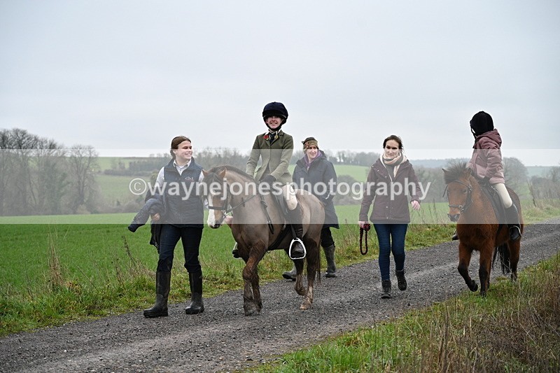 WJ7_9779 - Walk out..