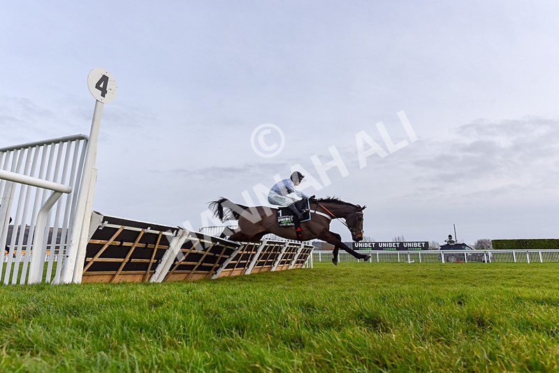 250125-Race 5-Constitution Hill-0461 - Race 5