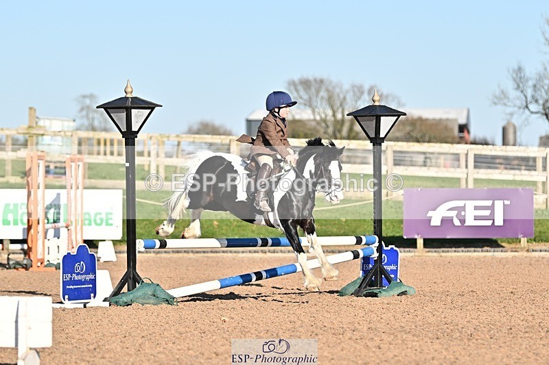 250401-172444-00408 - 70cm classes