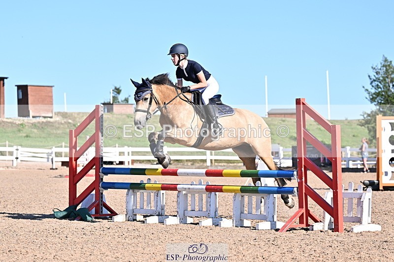 250708A-180004-00407 - 80cm Classes