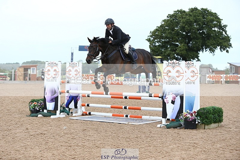 230812A-121204-08827 - Cls 32 Foxhunter