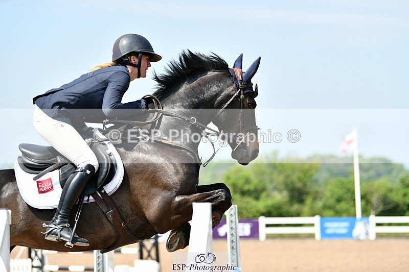 240512A-115001-17989 - Cls 40 Discovery Second Round Jump Off and Pres