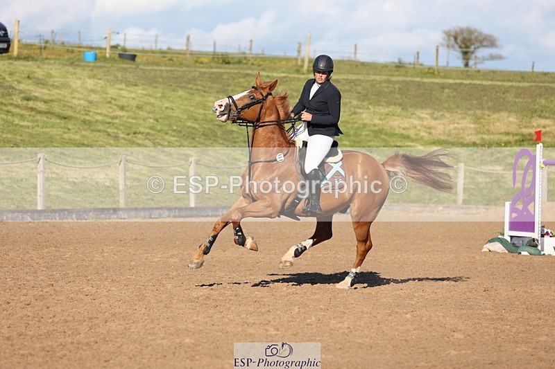 240419A-174420-09964 - Cls 10, 2 Star Big Tour 145cm  Break to End