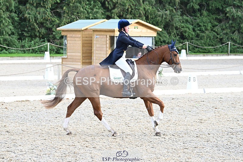 231019-160806-05257 - 066-FJK.OVER.AND.OUT-Alicia.Wilkinson-DR