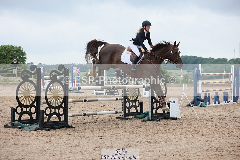 250524-103835-04254 - Cls 13  A&B 1.05m & 1.10m open