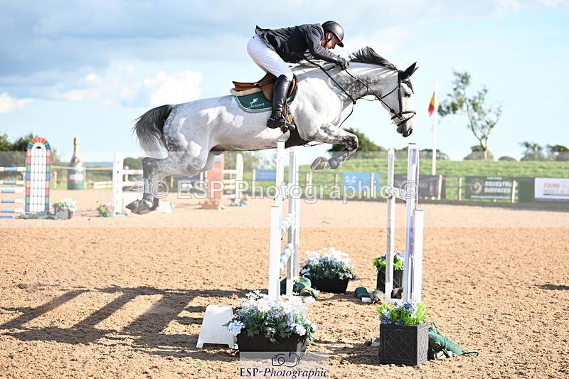 240913A-162503-05235 - Cls 18 National 1.40m Open