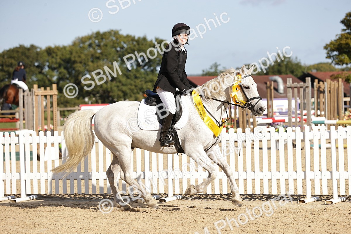 SBM_15039_J32 - Senior 70cm Championship - Michaela Camphell