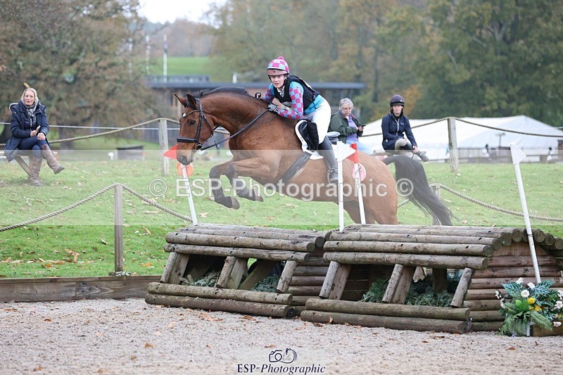 231118-141137-02178 - Cls 3 90cm