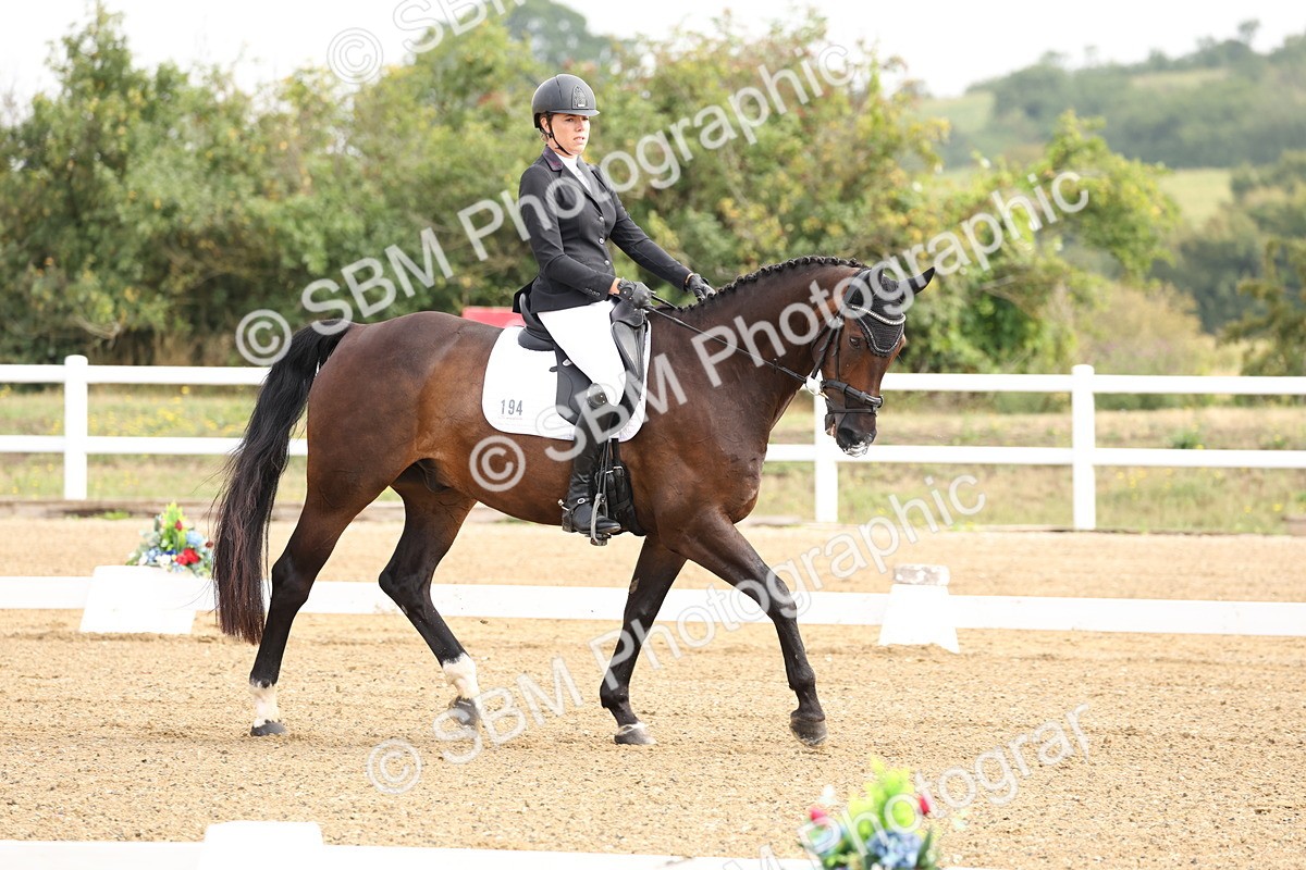 SBM_005400 - Class 6 - Novice 6 - 9.30-10.12