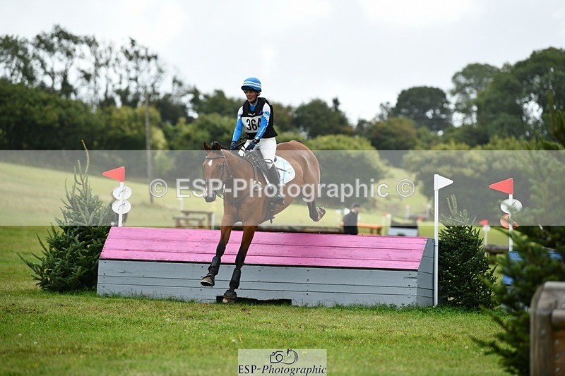 250831-110509-07076 - H-364-Ginny.Thomasen