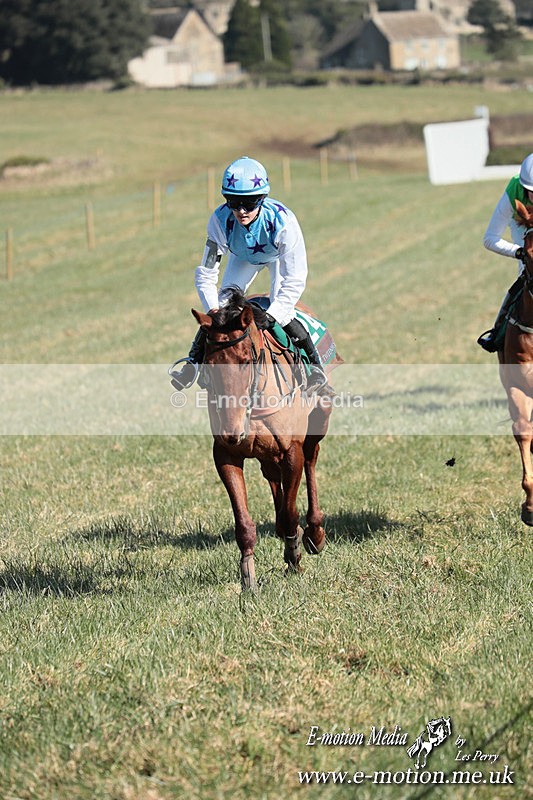 PR 010325 324 - Pony Racing from Beaufort Races Didmarton 01/03/25