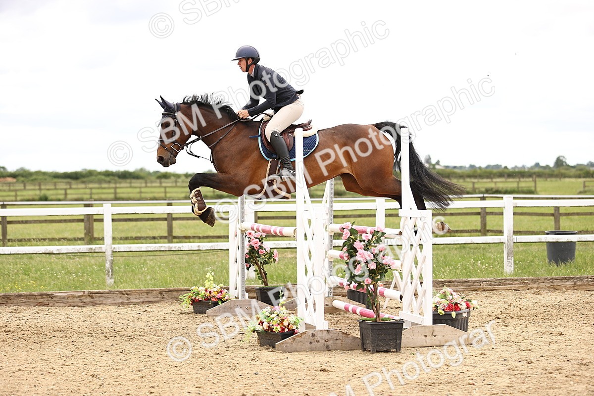 SBM_007772 - Class 19 - Senior Newcomers - 1.10m